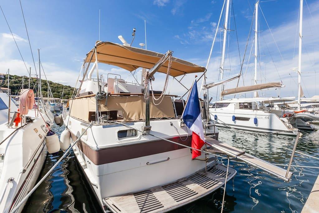 Отель Les Yachts De Porto Vecchio - Le Philae Экстерьер фото